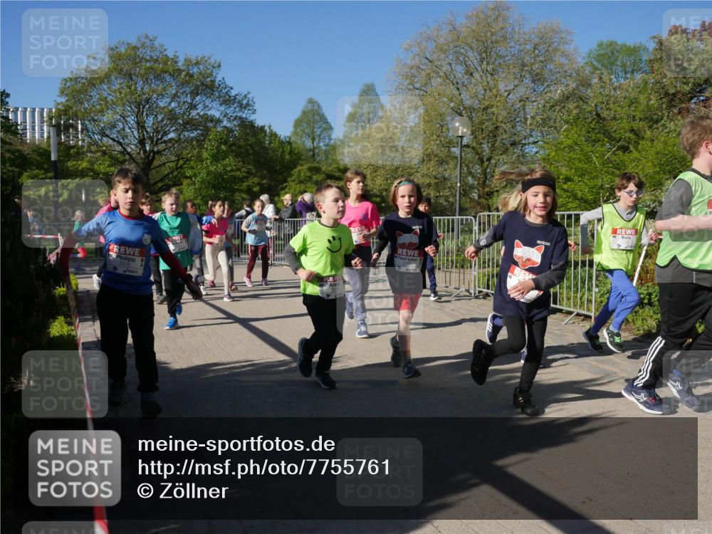 25.04.2025 - Das Zehntel Zöllner http://msf.ph/oto/7755761 26.04.2025 08:48:03 Laufen 2006 meine-sportfotos.de