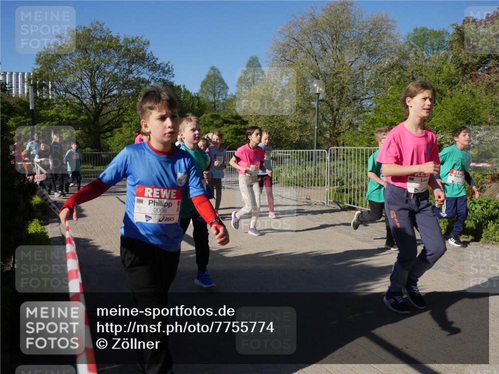 25.04.2025 - Das Zehntel Zöllner http://msf.ph/oto/7755774 26.04.2025 08:48:05 Laufen 2006 meine-sportfotos.de