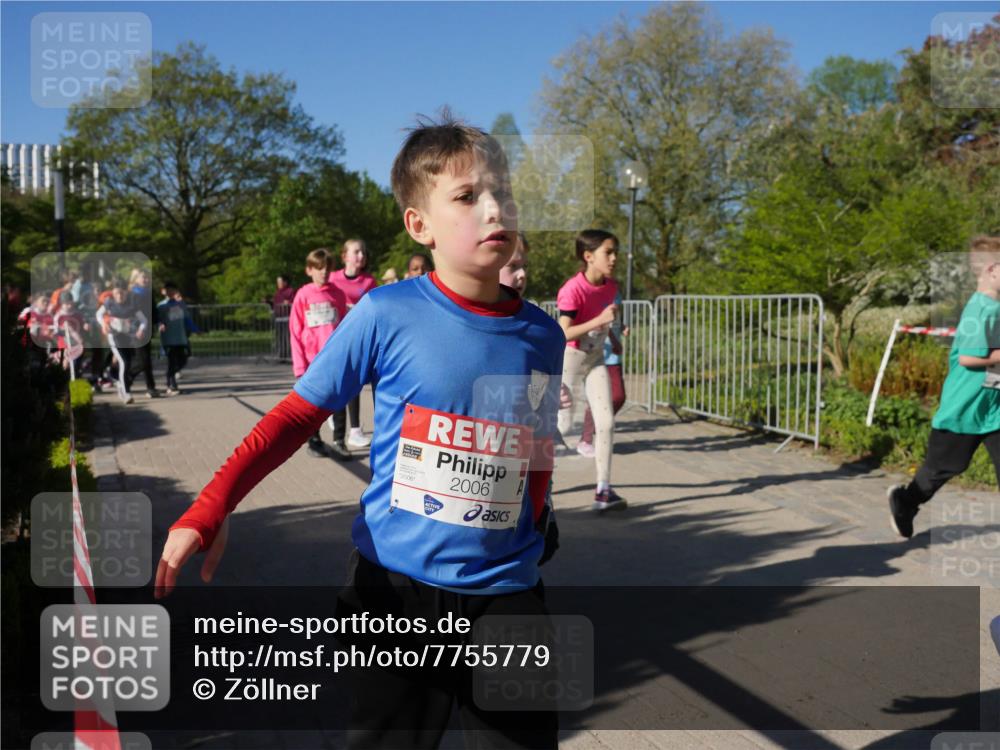 25.04.2025 - Das Zehntel Zöllner http://msf.ph/oto/7755779 26.04.2025 08:48:05 Laufen 2006 meine-sportfotos.de
