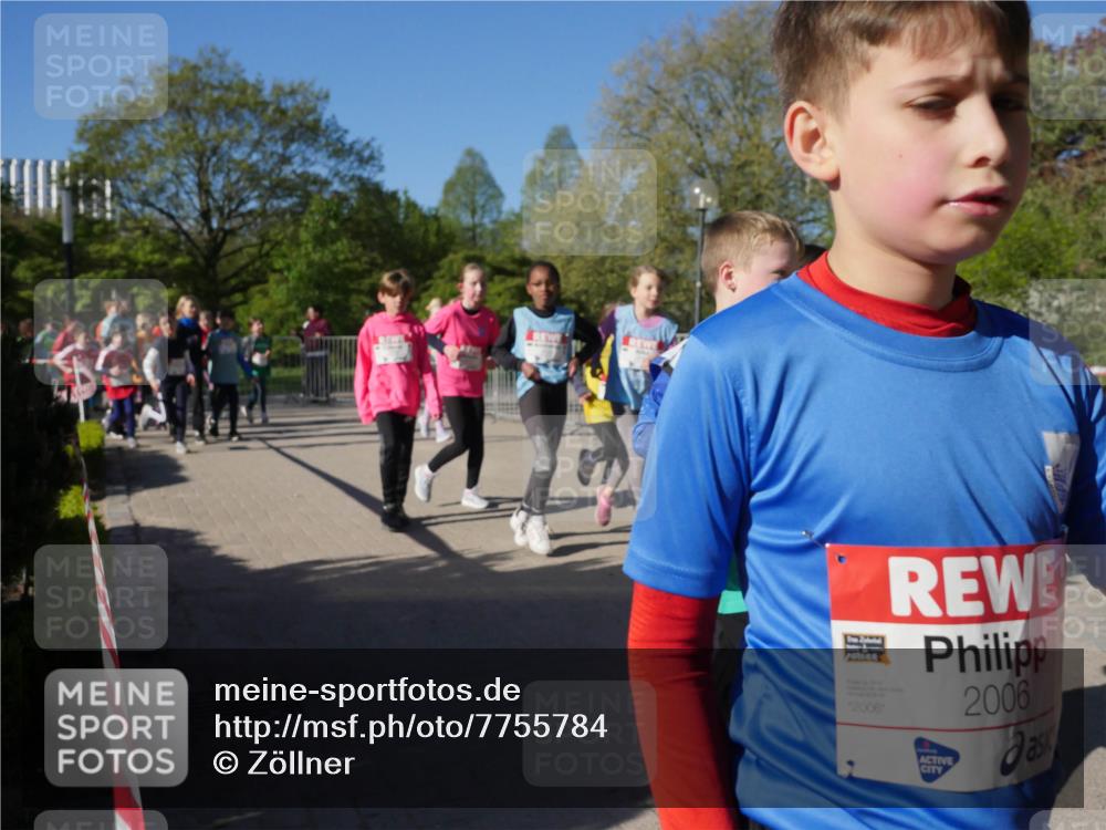 25.04.2025 - Das Zehntel Zöllner http://msf.ph/oto/7755784 26.04.2025 08:48:05 Laufen 2006, 2006 meine-sportfotos.de