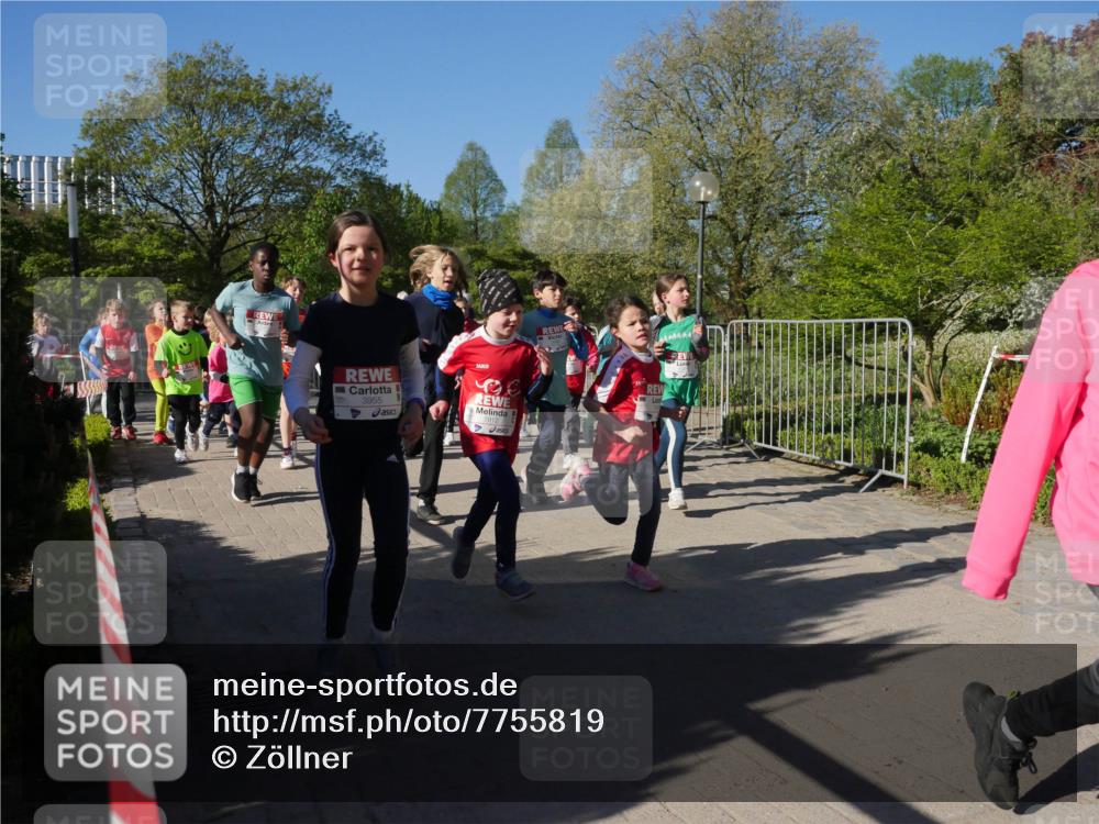 25.04.2025 - Das Zehntel Zöllner http://msf.ph/oto/7755819 26.04.2025 08:48:09 Laufen 3955, 1912 meine-sportfotos.de