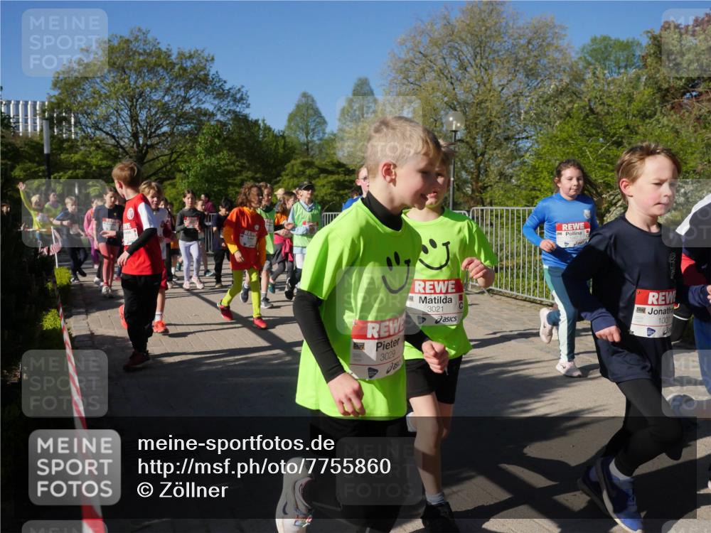 25.04.2025 - Das Zehntel Zöllner http://msf.ph/oto/7755860 26.04.2025 08:48:12 Laufen 3029, 3021, 1007 meine-sportfotos.de