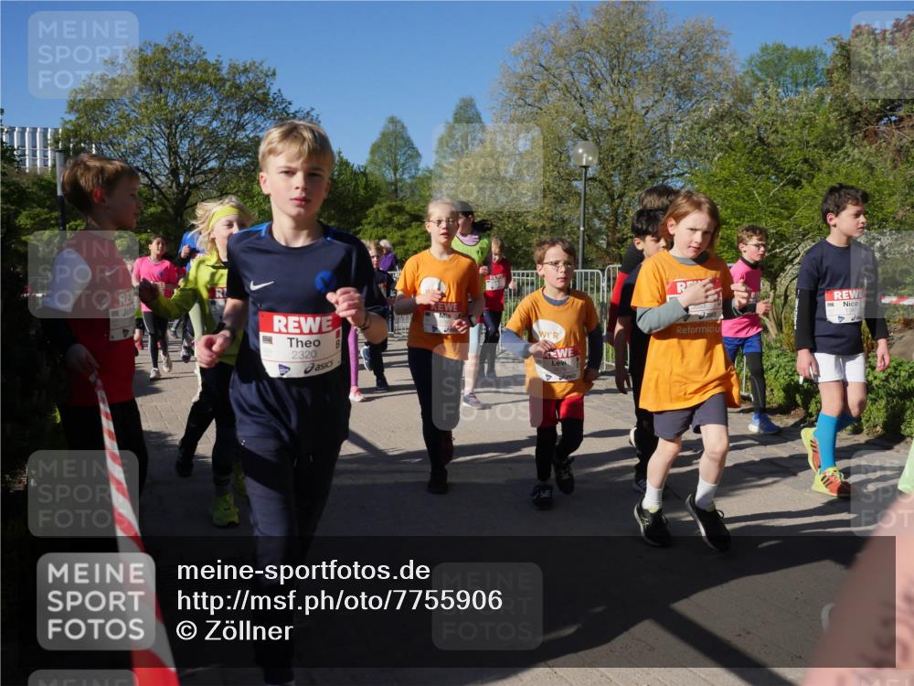 25.04.2025 - Das Zehntel Zöllner http://msf.ph/oto/7755906 26.04.2025 08:48:17 Laufen 2320 meine-sportfotos.de