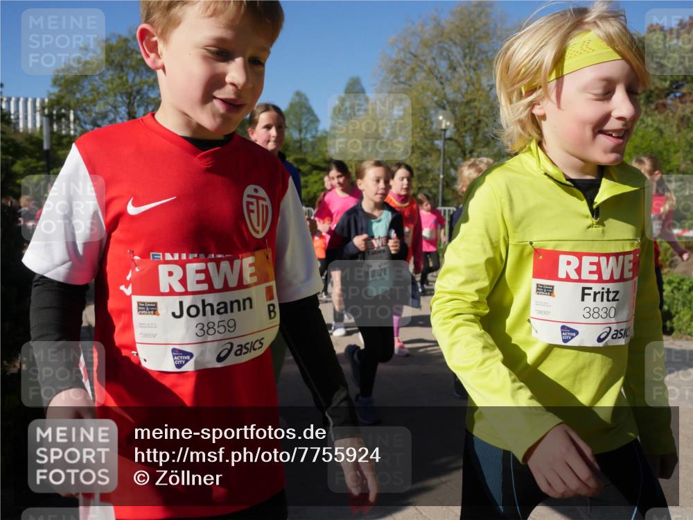 25.04.2025 - Das Zehntel Zöllner http://msf.ph/oto/7755924 26.04.2025 08:48:19 Laufen 3859, 3859, 3830, 3830 meine-sportfotos.de