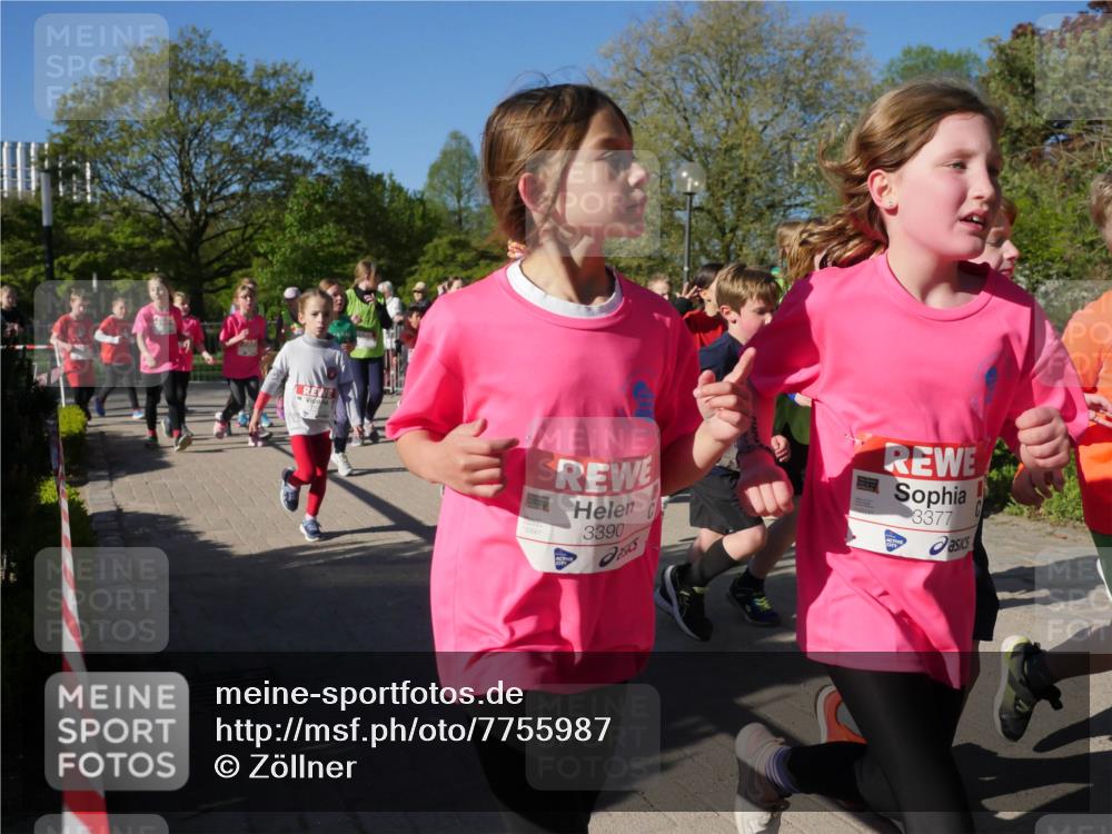 25.04.2025 - Das Zehntel Zöllner http://msf.ph/oto/7755987 26.04.2025 08:48:24 Laufen 3390, 3377 meine-sportfotos.de