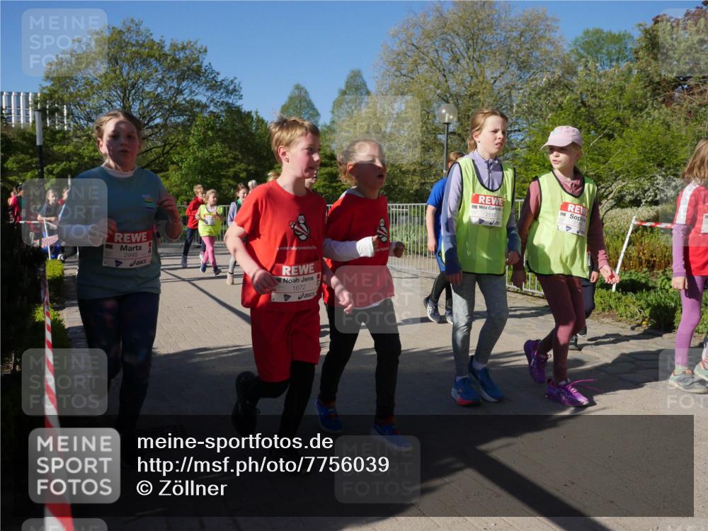 25.04.2025 - Das Zehntel Zöllner http://msf.ph/oto/7756039 26.04.2025 08:48:29 Laufen 2945, 1672, 2515 meine-sportfotos.de
