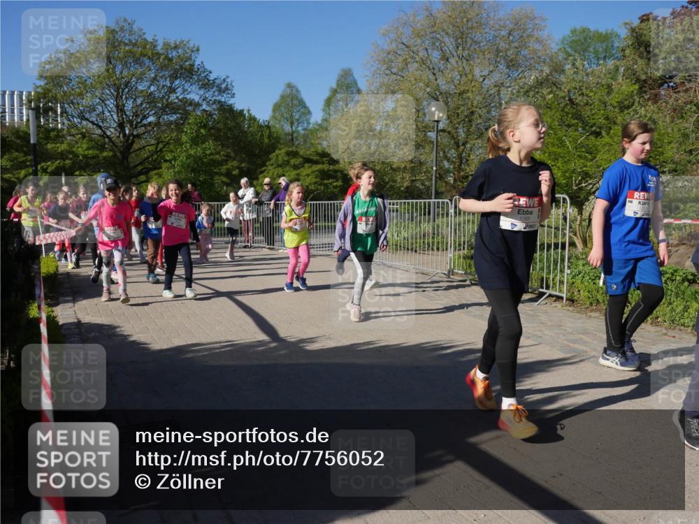 25.04.2025 - Das Zehntel Zöllner http://msf.ph/oto/7756052 26.04.2025 08:48:30 Laufen 1068 meine-sportfotos.de