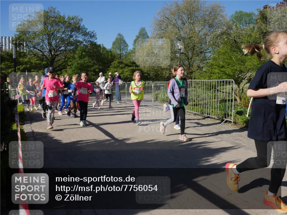 25.04.2025 - Das Zehntel Zöllner http://msf.ph/oto/7756054 26.04.2025 08:48:31 Laufen  meine-sportfotos.de