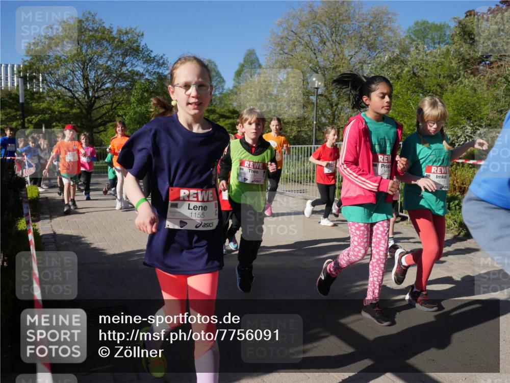 25.04.2025 - Das Zehntel Zöllner http://msf.ph/oto/7756091 26.04.2025 08:48:35 Laufen 1155, 3151, 1618, 1615 meine-sportfotos.de