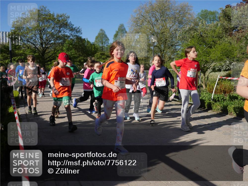 25.04.2025 - Das Zehntel Zöllner http://msf.ph/oto/7756122 26.04.2025 08:48:37 Laufen 2308 meine-sportfotos.de