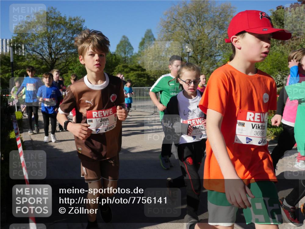 25.04.2025 - Das Zehntel Zöllner http://msf.ph/oto/7756141 26.04.2025 08:48:39 Laufen 2132, 2142, 3698 meine-sportfotos.de