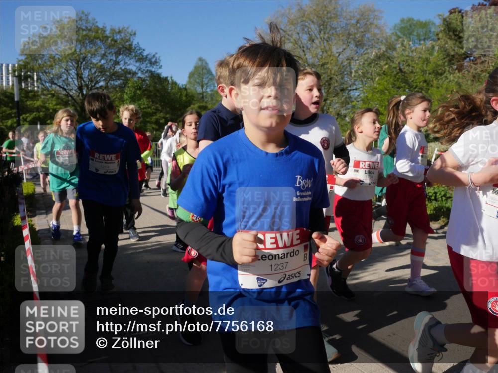 25.04.2025 - Das Zehntel Zöllner http://msf.ph/oto/7756168 26.04.2025 08:48:41 Laufen 1214, 1704, 1237, 1237 meine-sportfotos.de