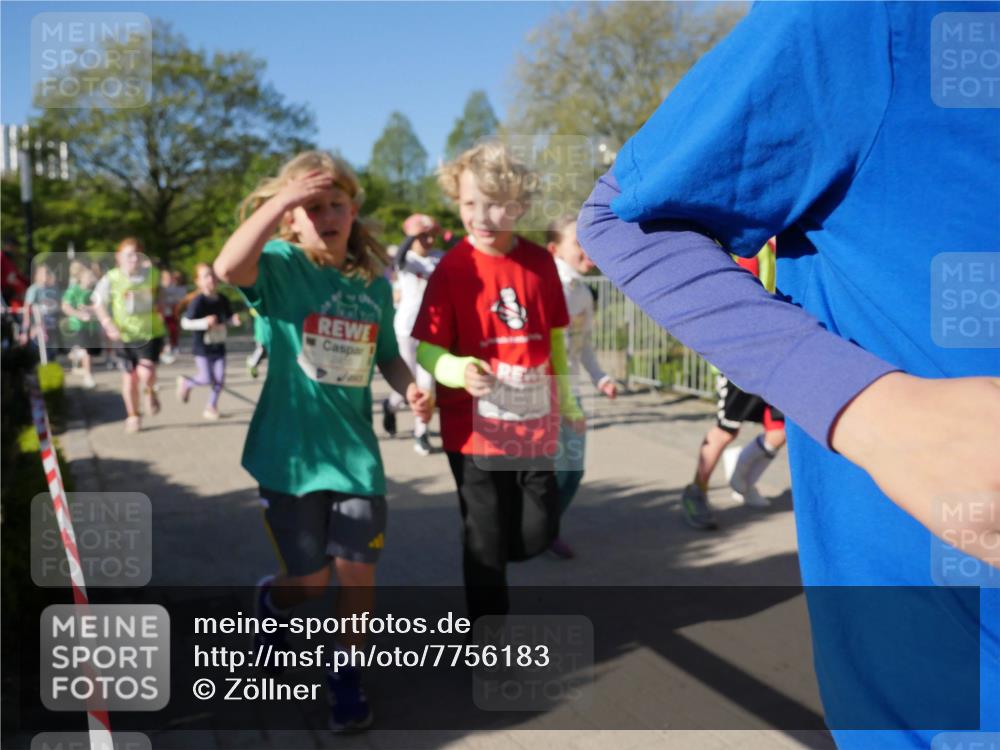 25.04.2025 - Das Zehntel Zöllner http://msf.ph/oto/7756183 26.04.2025 08:48:42 Laufen  meine-sportfotos.de