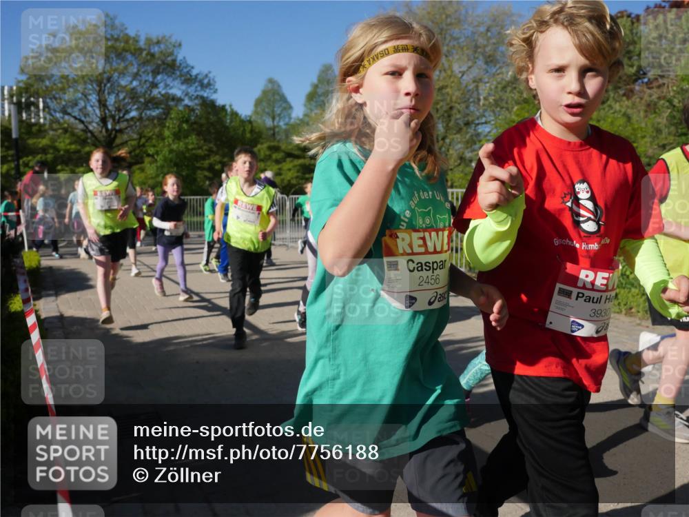 25.04.2025 - Das Zehntel Zöllner http://msf.ph/oto/7756188 26.04.2025 08:48:43 Laufen 2456, 2456, 3930 meine-sportfotos.de