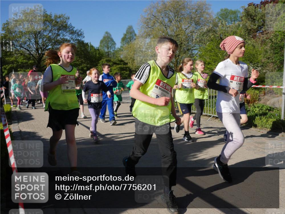 25.04.2025 - Das Zehntel Zöllner http://msf.ph/oto/7756201 26.04.2025 08:48:44 Laufen 3569, 3144, 2122 meine-sportfotos.de