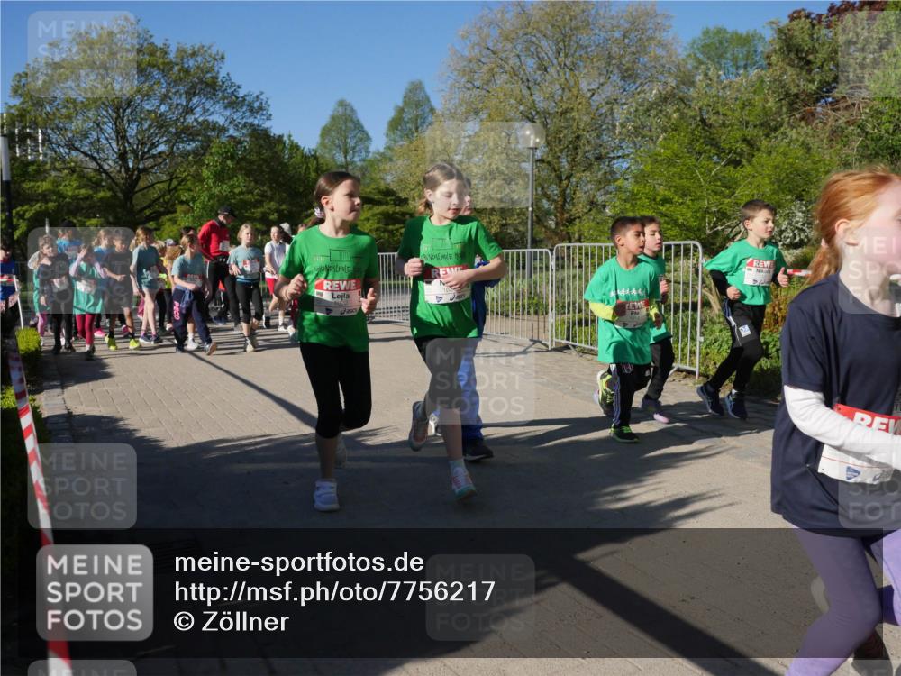 25.04.2025 - Das Zehntel Zöllner http://msf.ph/oto/7756217 26.04.2025 08:48:45 Laufen  meine-sportfotos.de