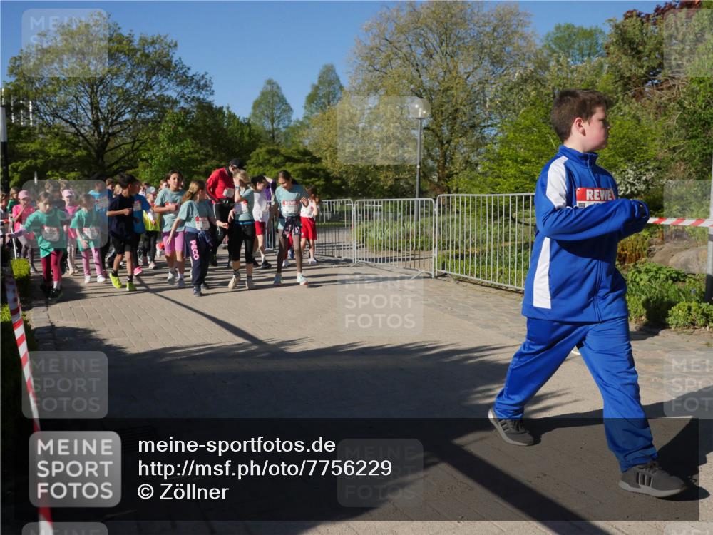 25.04.2025 - Das Zehntel Zöllner http://msf.ph/oto/7756229 26.04.2025 08:48:46 Laufen  meine-sportfotos.de