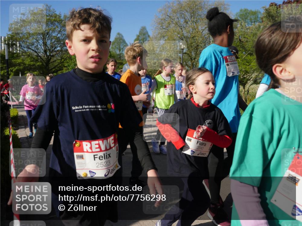 25.04.2025 - Das Zehntel Zöllner http://msf.ph/oto/7756298 26.04.2025 08:48:52 Laufen 2523, 2240, 2106 meine-sportfotos.de