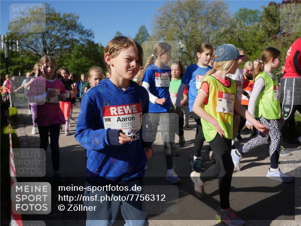 25.04.2025 - Das Zehntel Zöllner http://msf.ph/oto/7756312 26.04.2025 08:48:54 Laufen 2276, 8127 meine-sportfotos.de