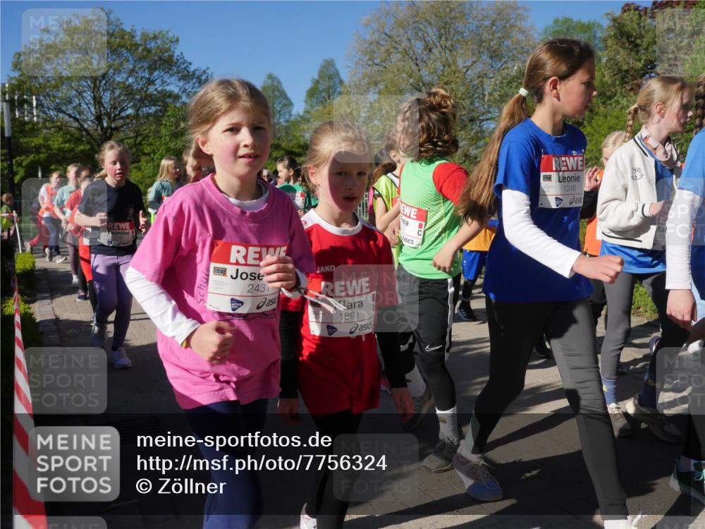 25.04.2025 - Das Zehntel Zöllner http://msf.ph/oto/7756324 26.04.2025 08:48:55 Laufen 2431, 1891, 1248 meine-sportfotos.de