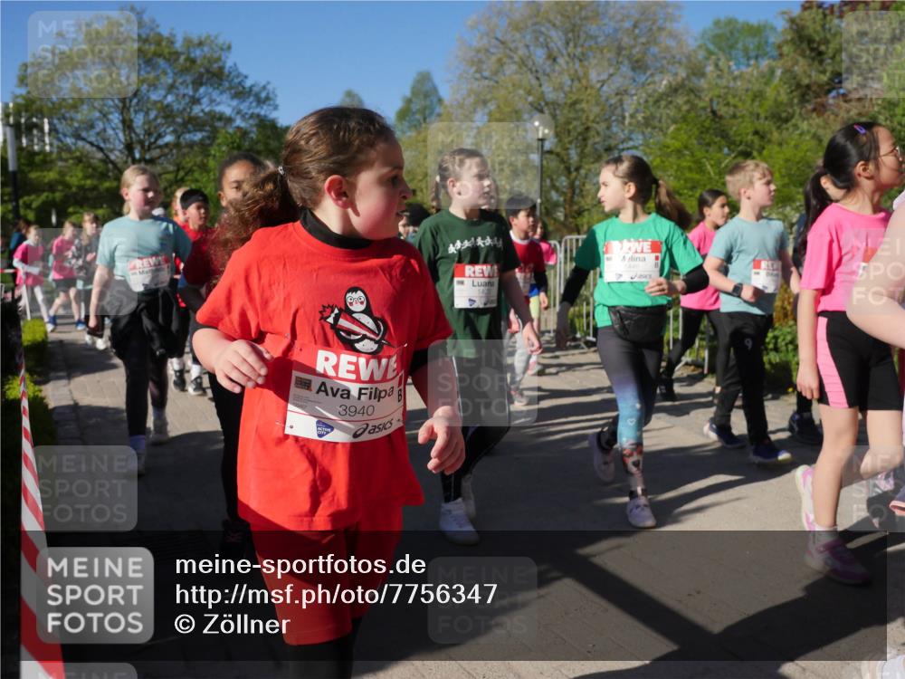25.04.2025 - Das Zehntel Zöllner http://msf.ph/oto/7756347 26.04.2025 08:48:57 Laufen 3940, 142, 1446 meine-sportfotos.de