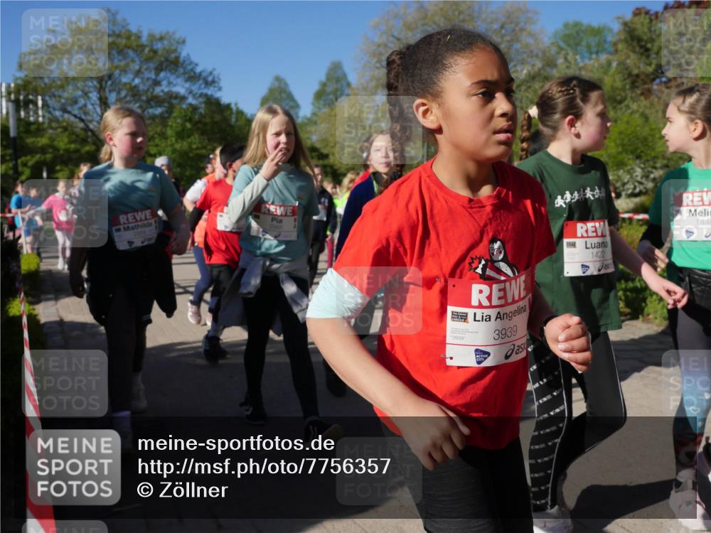 25.04.2025 - Das Zehntel Zöllner http://msf.ph/oto/7756357 26.04.2025 08:48:58 Laufen 2965, 3939, 3939, 1422, 144 meine-sportfotos.de