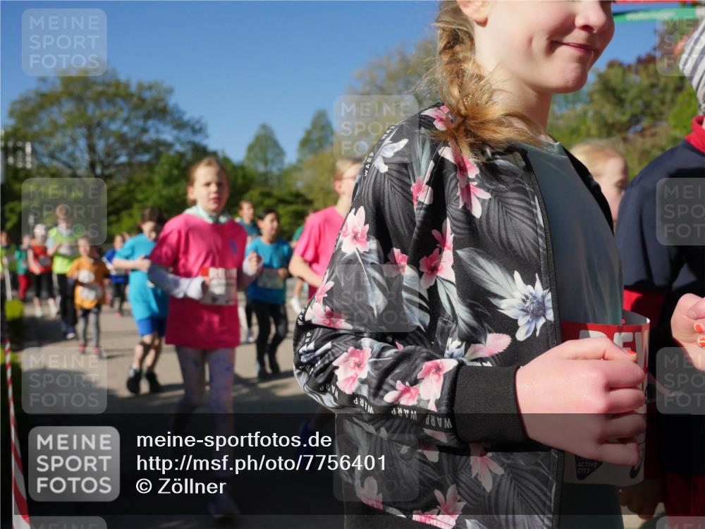25.04.2025 - Das Zehntel Zöllner http://msf.ph/oto/7756401 26.04.2025 08:49:02 Laufen  meine-sportfotos.de