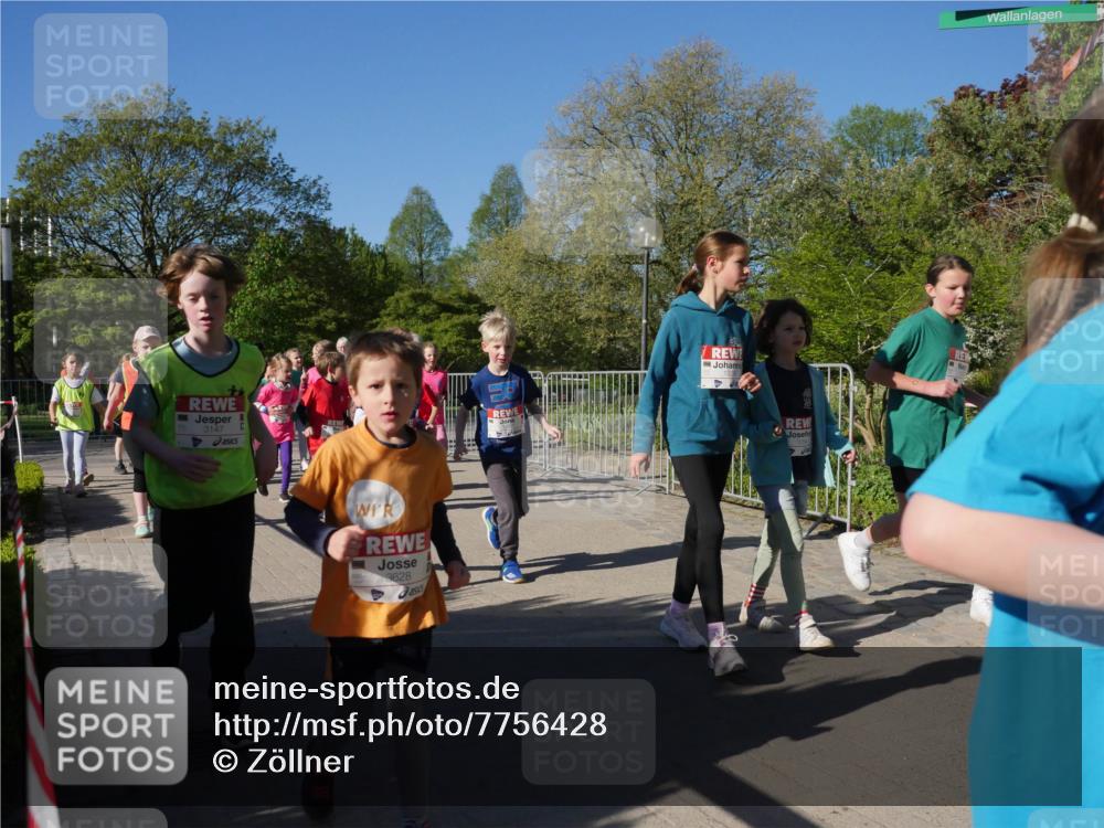 25.04.2025 - Das Zehntel Zöllner http://msf.ph/oto/7756428 26.04.2025 08:49:04 Laufen 3147, 3628 meine-sportfotos.de