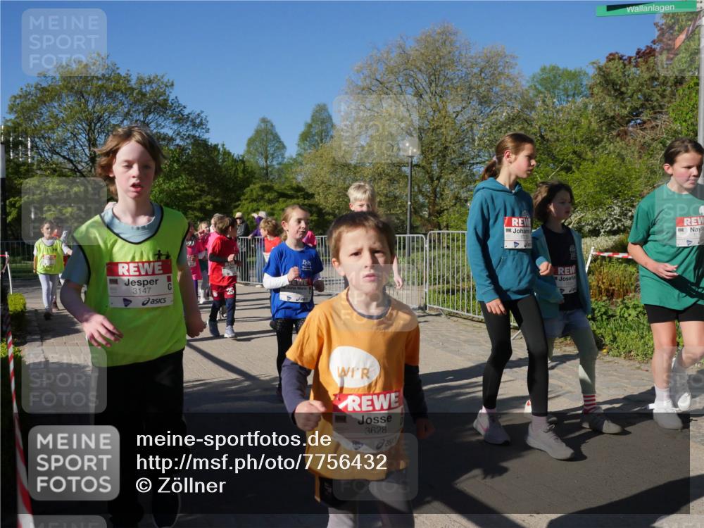 25.04.2025 - Das Zehntel Zöllner http://msf.ph/oto/7756432 26.04.2025 08:49:04 Laufen 3147, 3628, 1054 meine-sportfotos.de