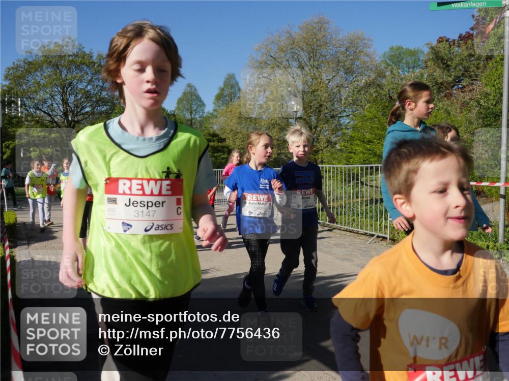 25.04.2025 - Das Zehntel Zöllner http://msf.ph/oto/7756436 26.04.2025 08:49:05 Laufen 3147, 1392 meine-sportfotos.de