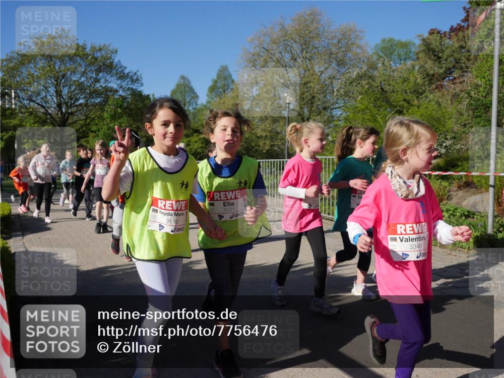 25.04.2025 - Das Zehntel Zöllner http://msf.ph/oto/7756476 26.04.2025 08:49:08 Laufen 3121, 3119, 3346 meine-sportfotos.de