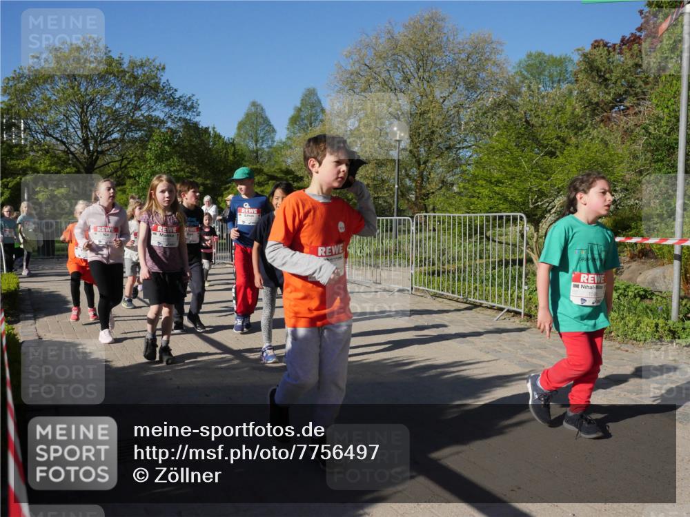 25.04.2025 - Das Zehntel Zöllner http://msf.ph/oto/7756497 26.04.2025 08:49:10 Laufen 159 meine-sportfotos.de