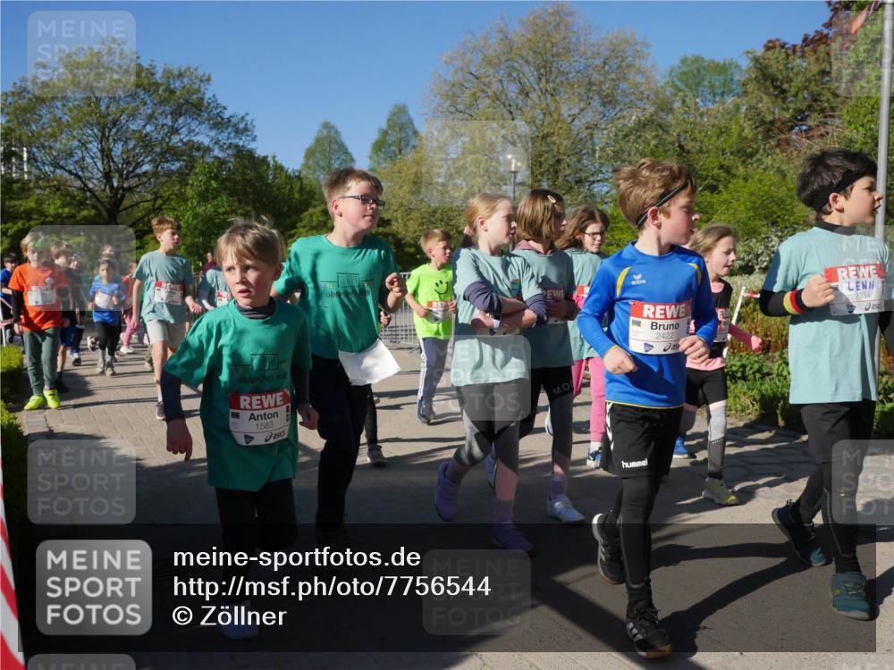 25.04.2025 - Das Zehntel Zöllner http://msf.ph/oto/7756544 26.04.2025 08:49:15 Laufen 1583, 2422, 2934 meine-sportfotos.de