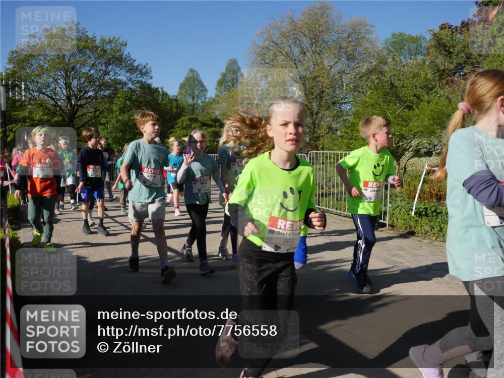 25.04.2025 - Das Zehntel Zöllner http://msf.ph/oto/7756558 26.04.2025 08:49:16 Laufen 3022 meine-sportfotos.de