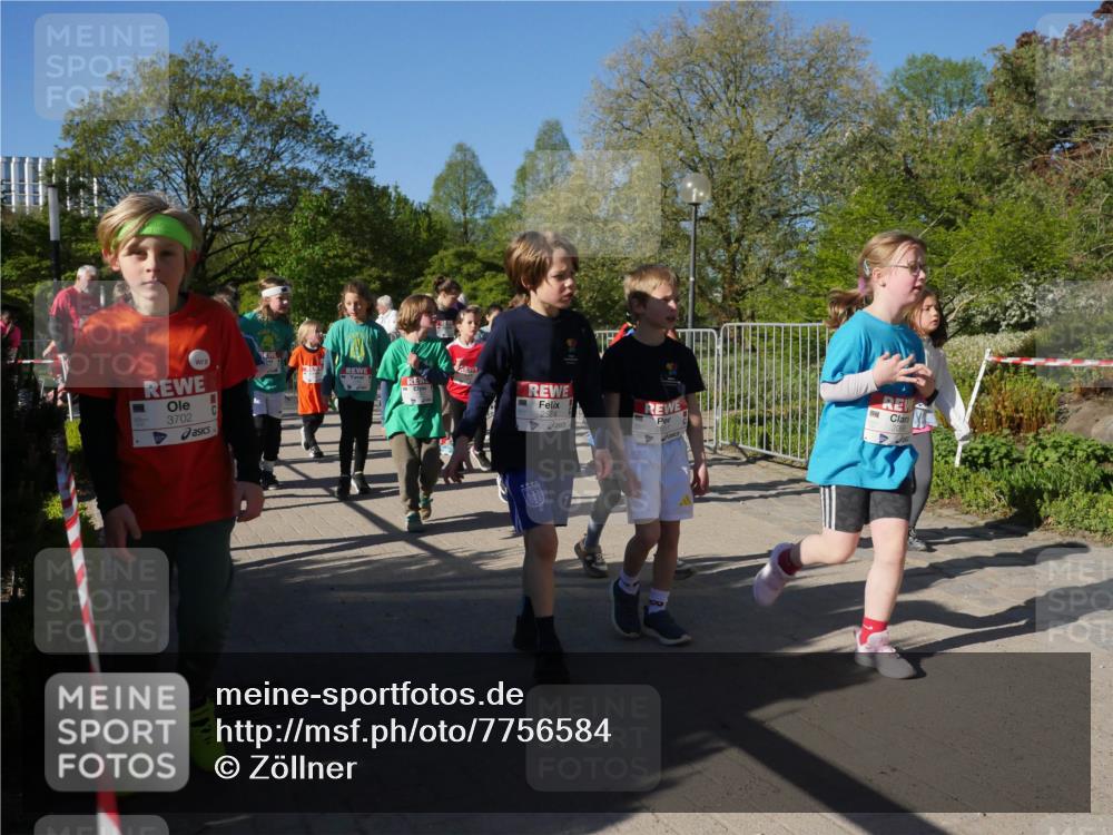 25.04.2025 - Das Zehntel Zöllner http://msf.ph/oto/7756584 26.04.2025 08:49:18 Laufen 3702, 2574 meine-sportfotos.de