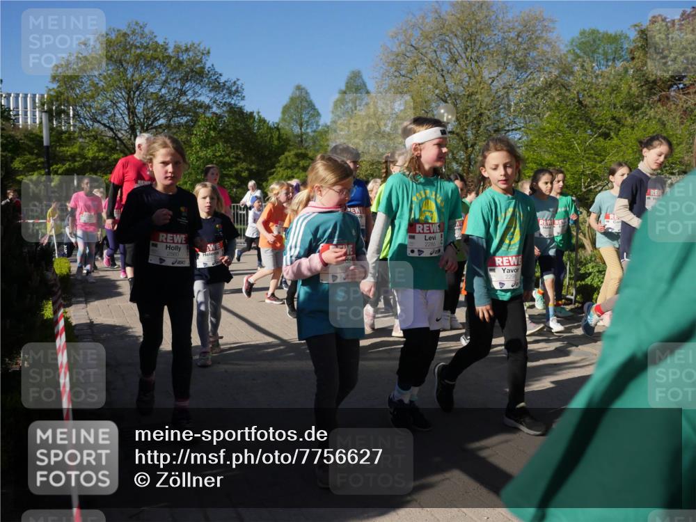 25.04.2025 - Das Zehntel Zöllner http://msf.ph/oto/7756627 26.04.2025 08:49:22 Laufen 2560, 2285, 2295 meine-sportfotos.de