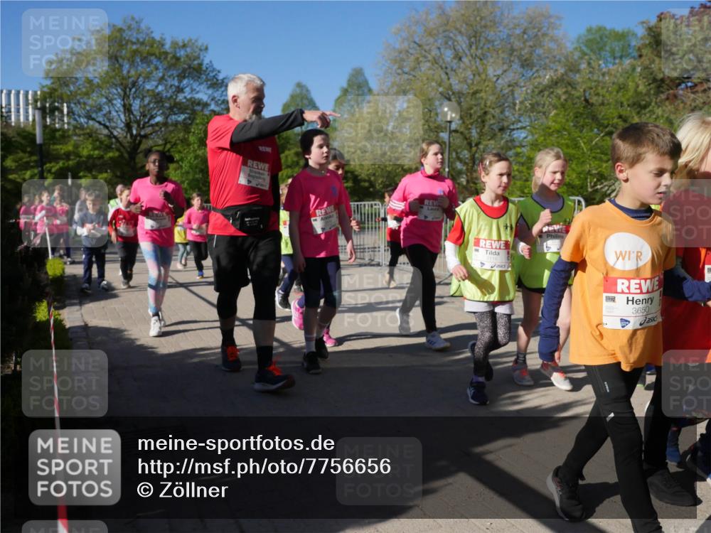 25.04.2025 - Das Zehntel Zöllner http://msf.ph/oto/7756656 26.04.2025 08:49:25 Laufen 3116, 3650 meine-sportfotos.de