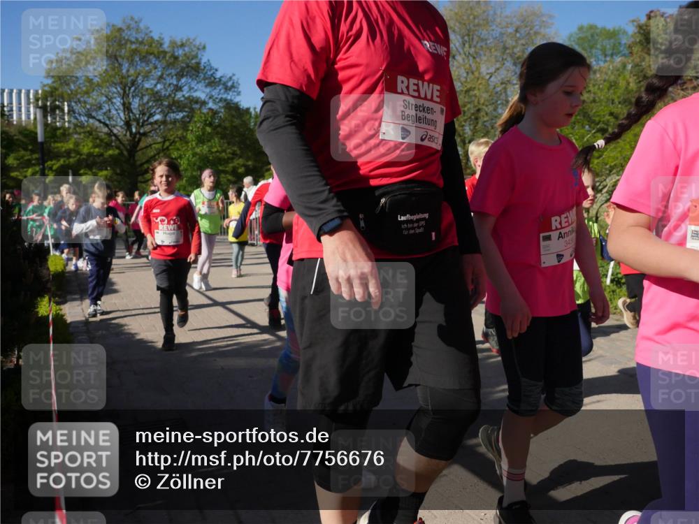 25.04.2025 - Das Zehntel Zöllner http://msf.ph/oto/7756676 26.04.2025 08:49:26 Laufen 3456 meine-sportfotos.de