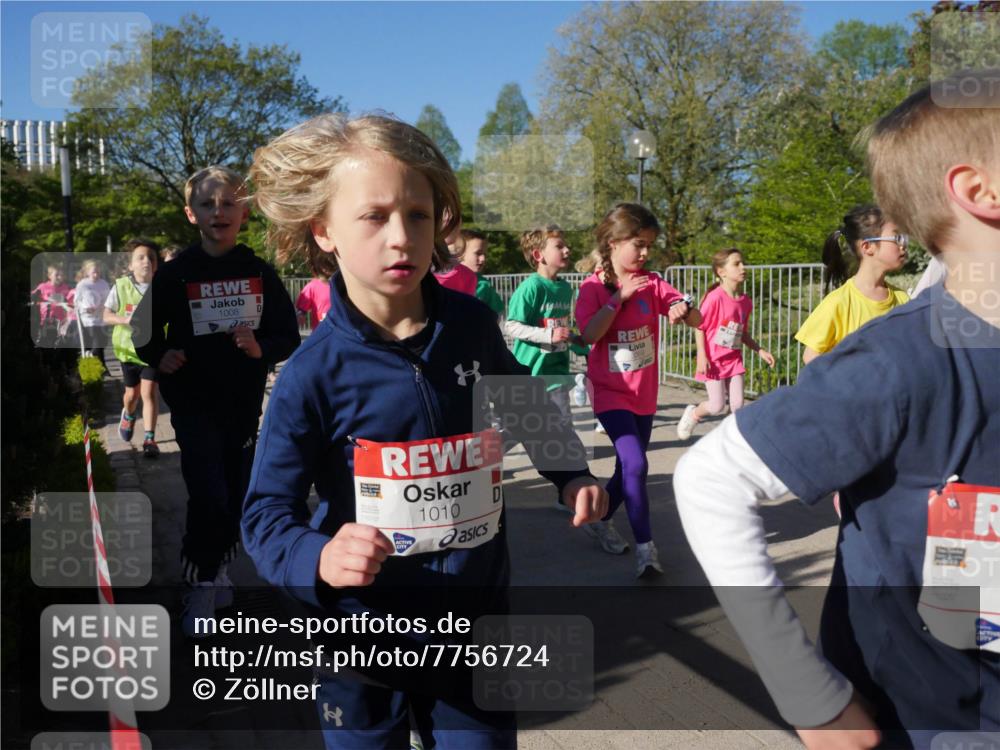 25.04.2025 - Das Zehntel Zöllner http://msf.ph/oto/7756724 26.04.2025 08:49:30 Laufen 1008, 1010, 1010 meine-sportfotos.de