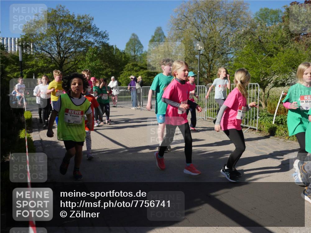 25.04.2025 - Das Zehntel Zöllner http://msf.ph/oto/7756741 26.04.2025 08:49:32 Laufen 3554 meine-sportfotos.de