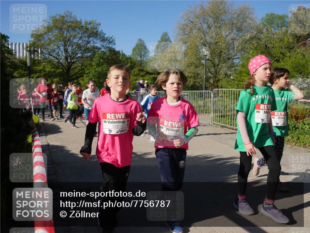 25.04.2025 - Das Zehntel Zöllner http://msf.ph/oto/7756787 26.04.2025 08:49:36 Laufen 3303, 3256, 1388, 1372 meine-sportfotos.de