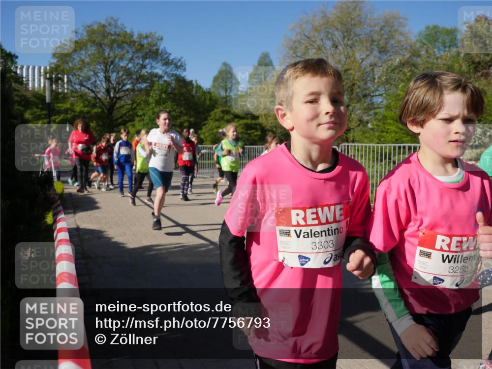 25.04.2025 - Das Zehntel Zöllner http://msf.ph/oto/7756793 26.04.2025 08:49:36 Laufen 3303, 3303, 3256, 3256, 2814 meine-sportfotos.de