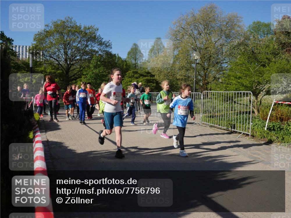 25.04.2025 - Das Zehntel Zöllner http://msf.ph/oto/7756796 26.04.2025 08:49:37 Laufen  meine-sportfotos.de