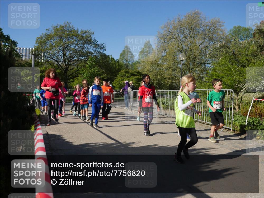 25.04.2025 - Das Zehntel Zöllner http://msf.ph/oto/7756820 26.04.2025 08:49:39 Laufen  meine-sportfotos.de