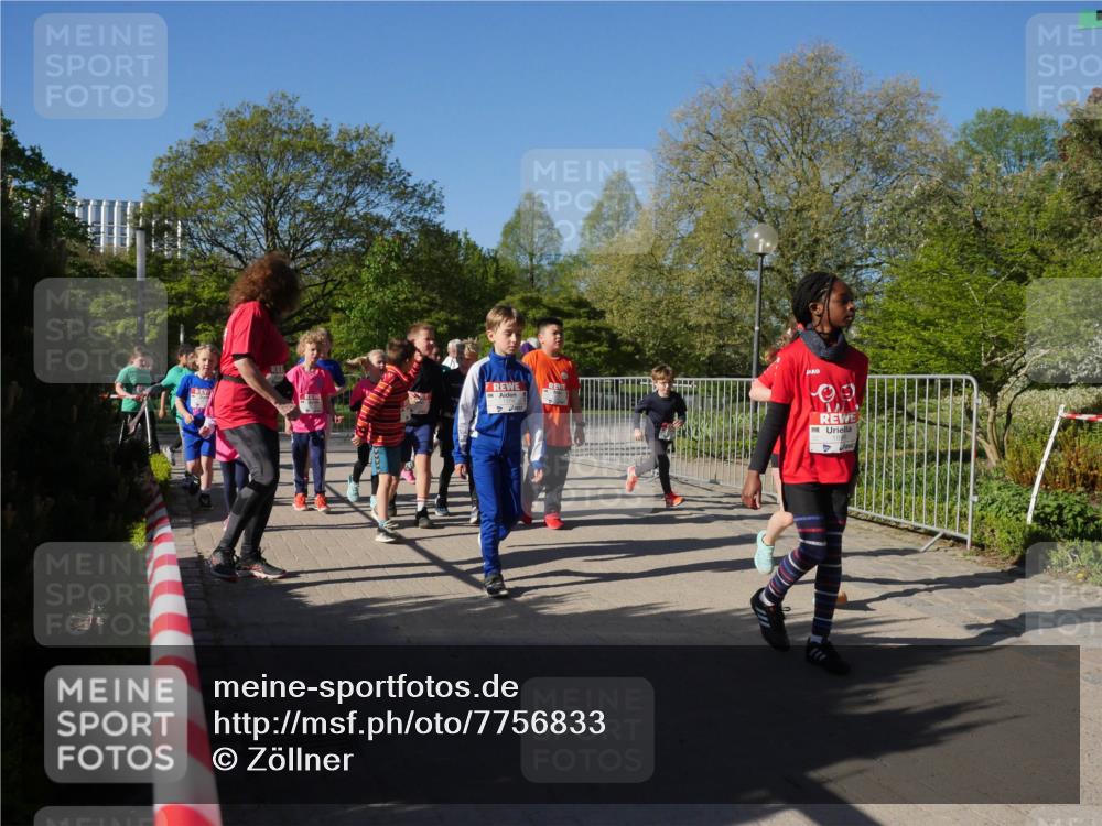 25.04.2025 - Das Zehntel Zöllner http://msf.ph/oto/7756833 26.04.2025 08:49:40 Laufen  meine-sportfotos.de