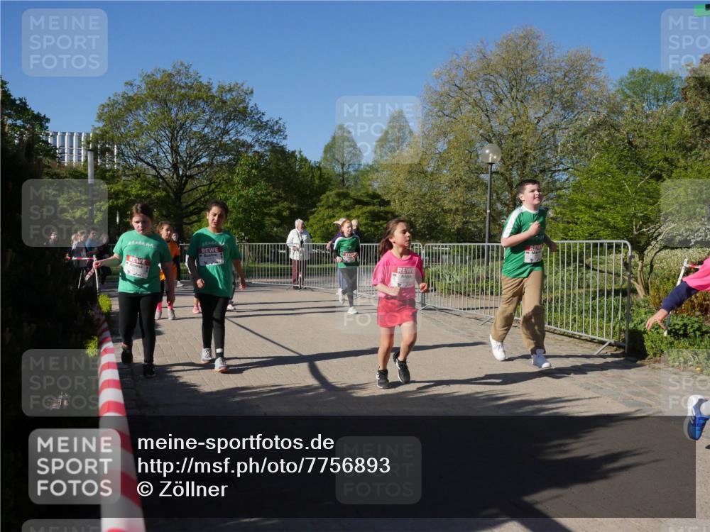 25.04.2025 - Das Zehntel Zöllner http://msf.ph/oto/7756893 26.04.2025 08:49:46 Laufen  meine-sportfotos.de