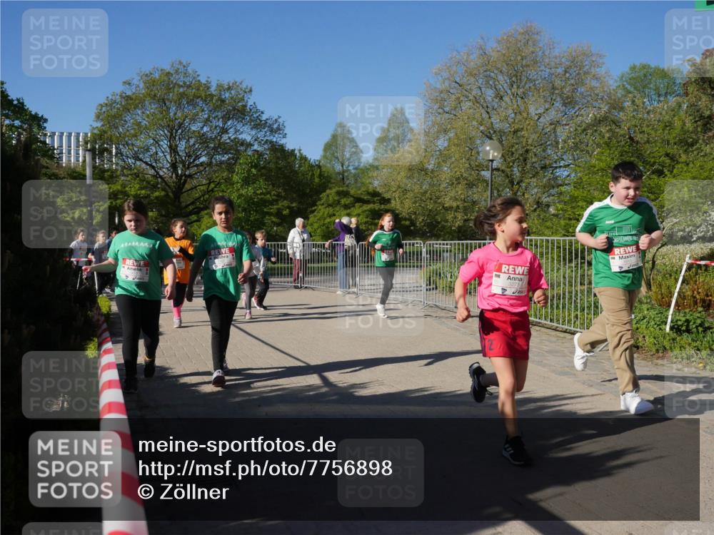 25.04.2025 - Das Zehntel Zöllner http://msf.ph/oto/7756898 26.04.2025 08:49:46 Laufen 3273 meine-sportfotos.de