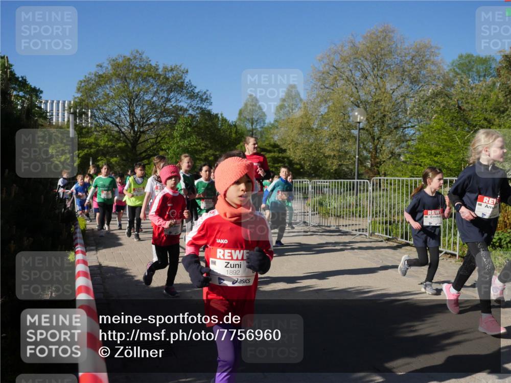 25.04.2025 - Das Zehntel Zöllner http://msf.ph/oto/7756960 26.04.2025 08:49:53 Laufen 1892 meine-sportfotos.de