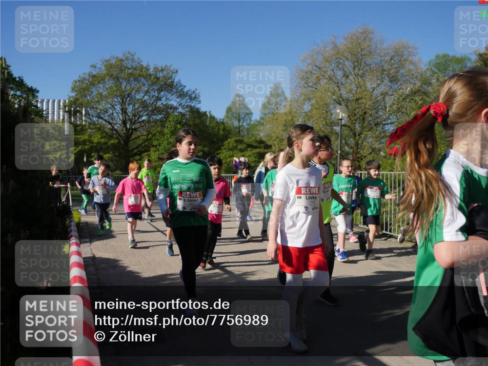 25.04.2025 - Das Zehntel Zöllner http://msf.ph/oto/7756989 26.04.2025 08:49:55 Laufen 1664, 2140 meine-sportfotos.de