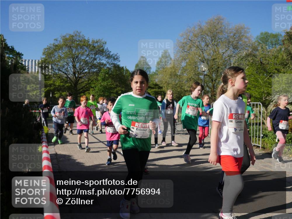 25.04.2025 - Das Zehntel Zöllner http://msf.ph/oto/7756994 26.04.2025 08:49:56 Laufen 711, 1, 1664, 2140 meine-sportfotos.de